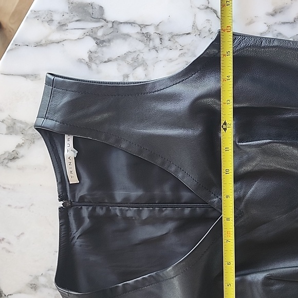 Trina Turk Leather Busted V-neck Mini Dress Size 4 - Picture 8 of 12